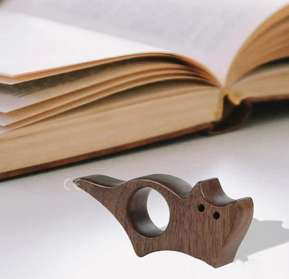 Wooden Cat Thumb Book Holder